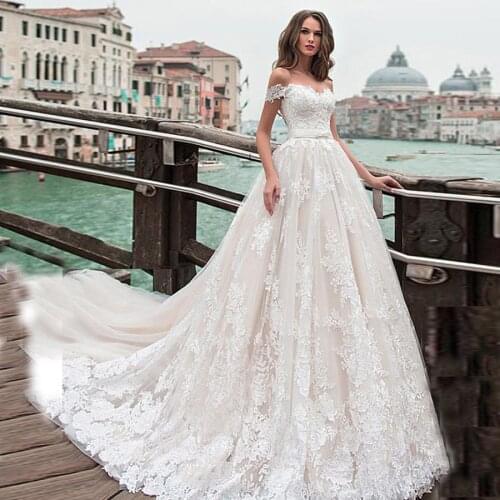 Luxury Lace Off the Shoulder Wedding Dresses Ball Gowns Appliques Beaded Lace up Back Bridal Dresses Custom Made