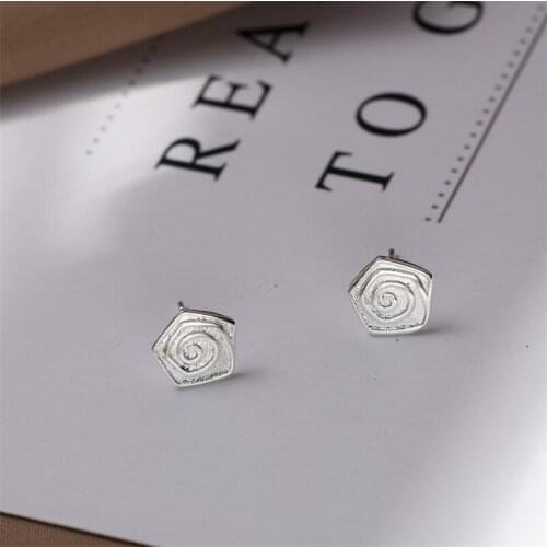 New Fashion Simple Spiral Shape 925 Sterling Silver Jewelry Personality Popular Geometric Exquisite Women Stud Earrings SE541