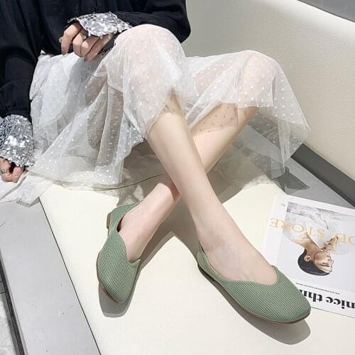 Women spring autumn flat shoes Pure color light mouth soft skin-friendly non-slip Lightweight comfortable platform shoes U19-90