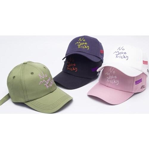 Design New Luxury Woman Embroidery Letter Baseball Cap Japan South Korea Snapback Hats Ins Cap Internet Star Pink White Caps