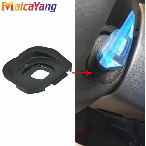 Steering Wheel Cover Lower 45186-0K120-C0 Cruise Control Switch Cover 451860K120C0 for Toyota Hilux fortuner SR5 M70 M80 2015