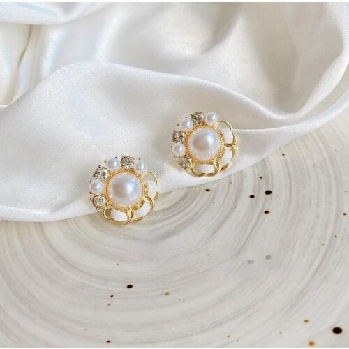 Geometric Round Pearl Stud Earrings for Women Korean Leather Rhinestone Cute Earrings Wedding Fashion Jewelry Wholesale Gift