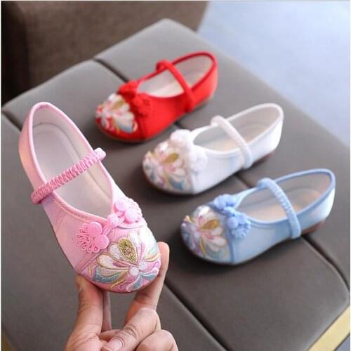 Chinese Antiquity Style Girls Shoes Embroidered Hanfu Shoes Kawaii Kids Lolita Dress Shoes Carnival Festival Casual Single Flats
