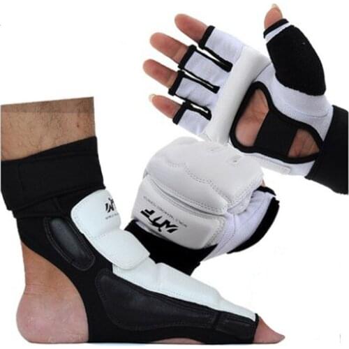 Gym Equipment Weightlifting Taekwondo Gloves Handguard Foot Guard Bare Feet Sanda Boxing Competition Suit Sandbag Gloves