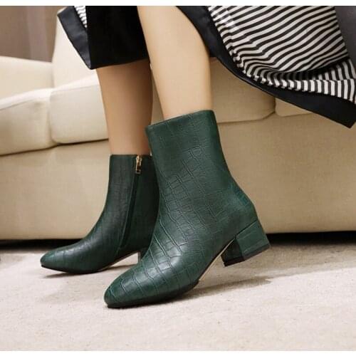 2021 Autumn Winter Crocodile Boots Women Snake Skin Leather Print Zipper Ankle Boots Woman Block Heels Booties Shoes Oversize 48