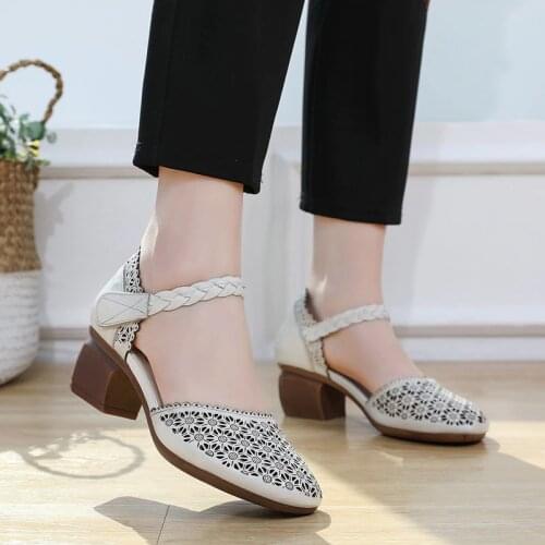 Women sandals Elegance Vintage Breathable Comfortable Genuine Leather Buckle Strap 4CM Square High Heels femmes chaussures shoes