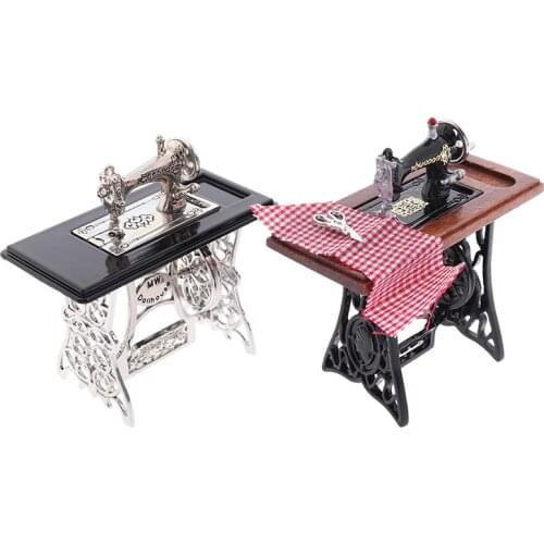 Dollhouse Decor Miniature Furniture Wooden Sewing Machine with Thread Scissors Accessories for Dolls House Kids Toys for Girls