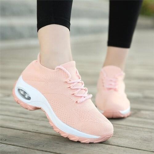 Women casual shoes 2020 summer breathable thick bottom light ladies sports shoes fashion walking outdoor mesh running shoes
