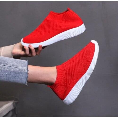 New Women Vulcanized Shoes High Quality Women Sneakers Slip on Flats Shoes Women Loafers Womens Shoes Walking Plus Size 43