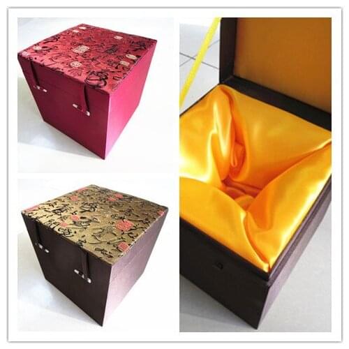 Cotton Filled Square Cube Chinese Wood Storage Box Decoration Gift Packaging High End Silk Fabric Jewelry Stone Collecting Case
