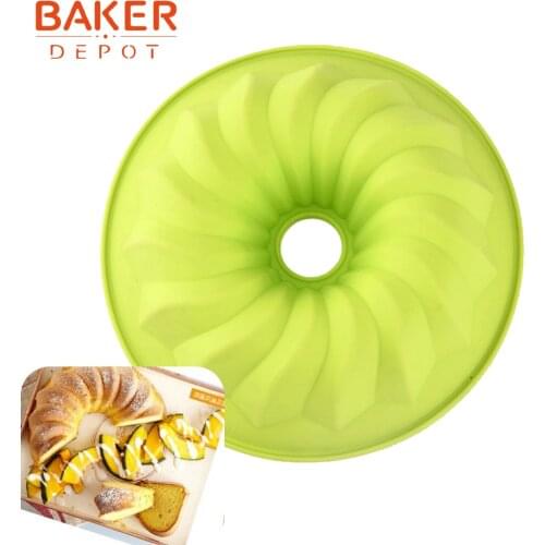 BAKER DEPOT 8 inch Silicone Mold for Cake swirl cake pastry baking form 3D big donut Cake bread bakeware diy Birthday party