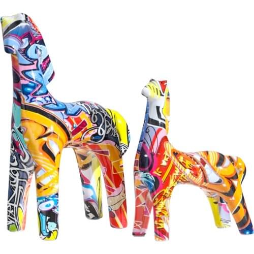 Quality Fashion Design Water Transfer Printing Home Accessories Decoration Luxury Home Decor Horse Figurine Desk Decoration