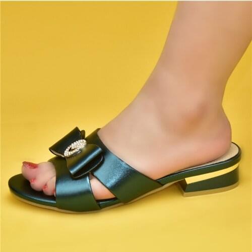 Latest 2021 Fashion Women Wedding Shoes Bride Plus Size Women Shoes 43 Ladies Shoes and Sandals Party Pumps with Rhinestone