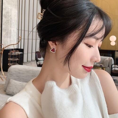 Red Triangle Earrings No Hole Ear Clips Geometry Clip On Earring Without Piercing Minimalist Earrings Jewelry Ce1040R
