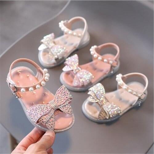 2021 summer new childrens sandals girls pearl diamond bow little princess shoes girls soft sole anti slip beach shoes