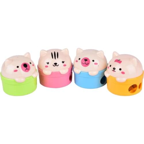 1PC Cat Bear Shape Plastic Pencil Sharpener Pencil Cutter Knife Novelty Double Holes Pencil Sharpener