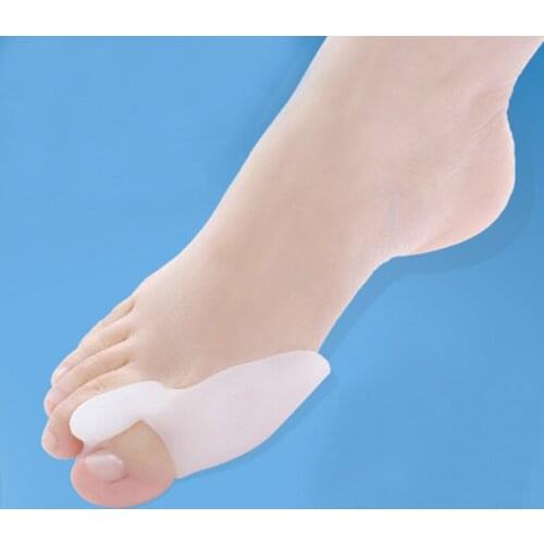 Silicone Gel Foot Fingers Two Hole Toe Separator Thumb Valgus Protector Adjuster Guard Feet care