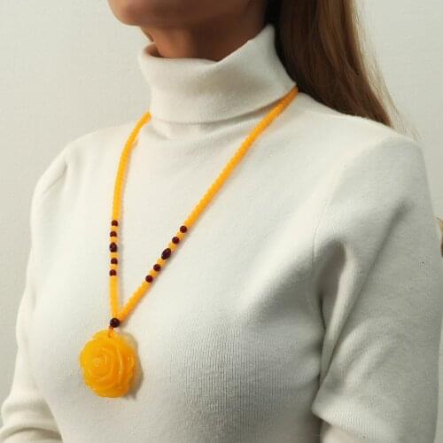 宜新 (首饰) Necklaces