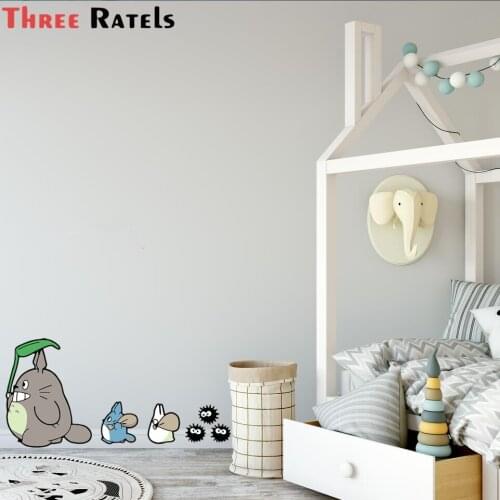 Three Ratels A514 Funny Creative Cartoon Classical Film My Neighbor Totoro with Oak Seeds Car Styling Decorations Car Whole Body