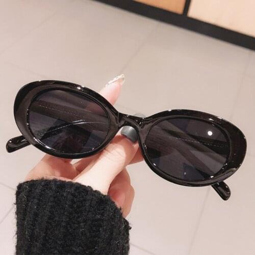 Lastest Retro Small Oval Sunglasses For Women Men Vintage Brand Designer Shades PC Frame Cute Sun Glasses Bachelor Party Eyewear