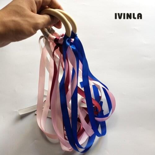 20pcs/lot blue and pink Color Stain ribbon Wooden Ring Waldorf Ribbon With Bell Hand Kite Toy for Birthday Party Favors