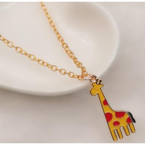 New Fashion Cute Pendant Giraffe Deer Necklace Alloy Drip Giraffe Necklace Jewelry