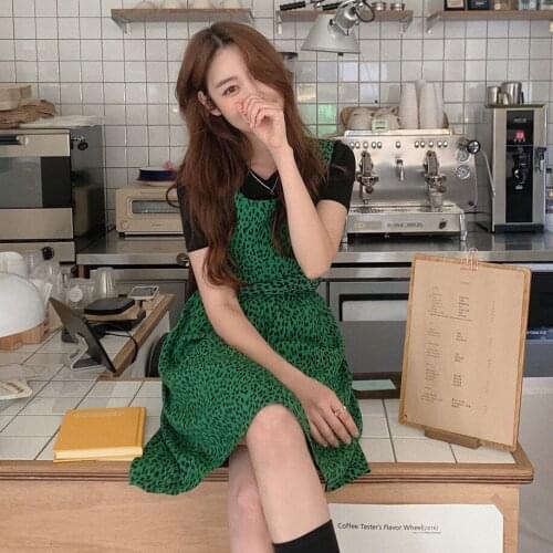 Retro leopard print suspender dress female summer 2021 new skirt design sense niche Korean version was thin short skirt