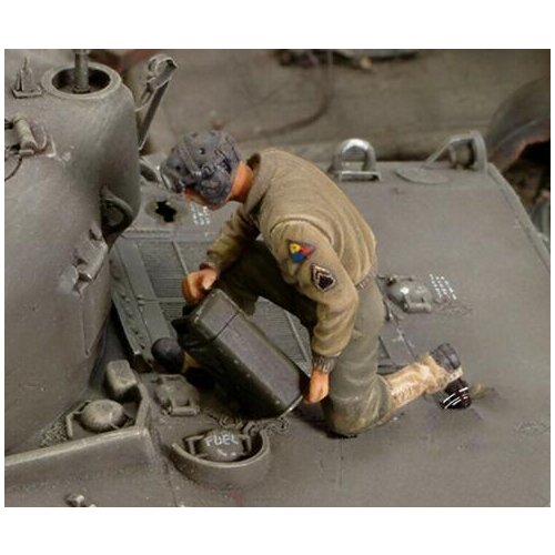 1/35 Scale Assembly Resin Figure kit U.S. Tanker