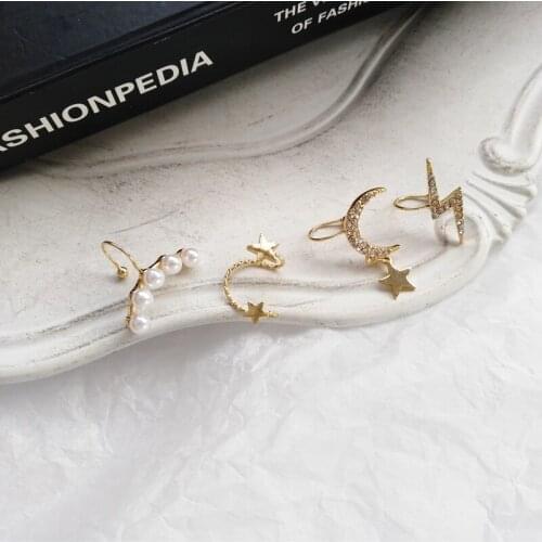 Womens Moon and Stars Ear Clip Crystal Set Lightning Compact Pierceless Creative Cute Simple Geometric Ear Clip Wholesale
