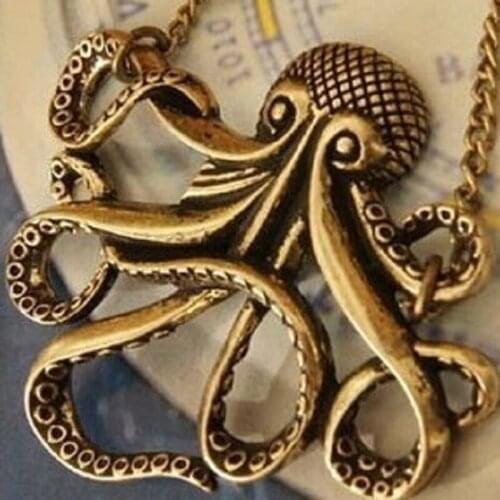 Hot fashion Pirates of the Caribbean octopus man retro necklace Ms. popular womens favorite jewelry