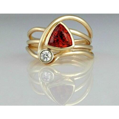 Hainon Unique Gold Color Triangle Ring Female Crystal Red Zircon Stone Ring Fashion Promise Engagement Rings For Women