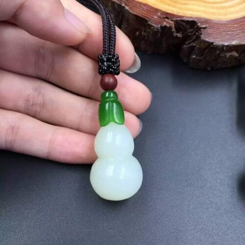 Hetian yu gourd classic pendant