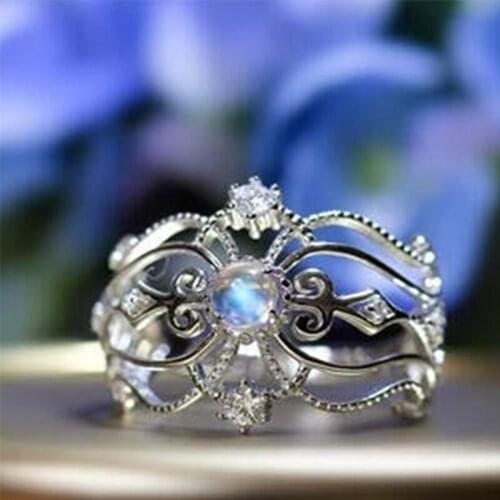 2019 New Elegant Princess Style CZ Hollow Silver Color Moonstone Crown Rings For Women Luxury Wedding Engagement Party Jewelry