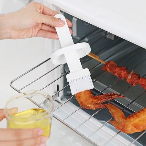 2pcsSilicone BBQ Grill Oil Bottle with Brushes BBQ Heat Resistant Baking Oil Brushes with Case Kitchen Tools with Cover BBQ Tool