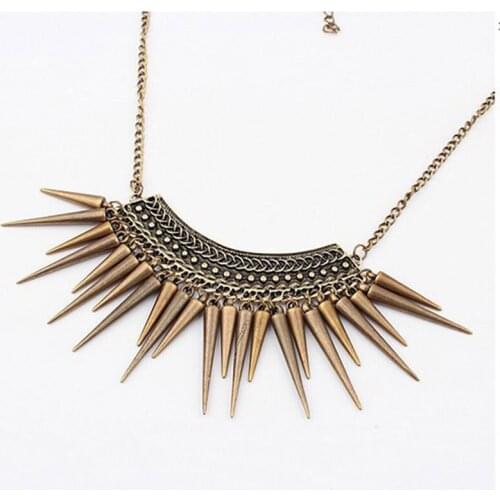 NIUYITID necklace woman steampunk bijuterias vintage exaggerated rivet punk neckless women irregular long chain alloy necklace
