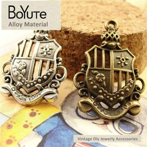 BoYuTe (40 Pieces/Lot) 45*32MM Vintage Style Antique Bronze Plated Metal Big Crown Pendant for Jewelry Making