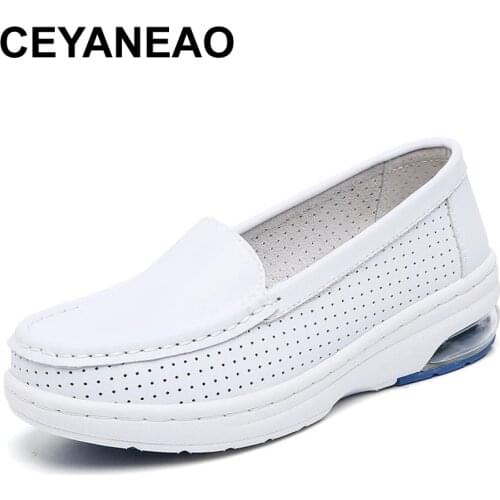 CEYANEAO Nurse White Shoes Women Comfortable Slip-On Mom Walking Shoes Work Restaurant Breathable Platform Lightweight Leather