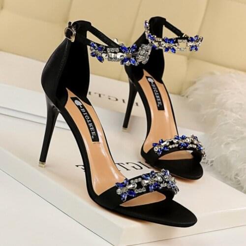 PEIJADE Women's Shoes With A Strap