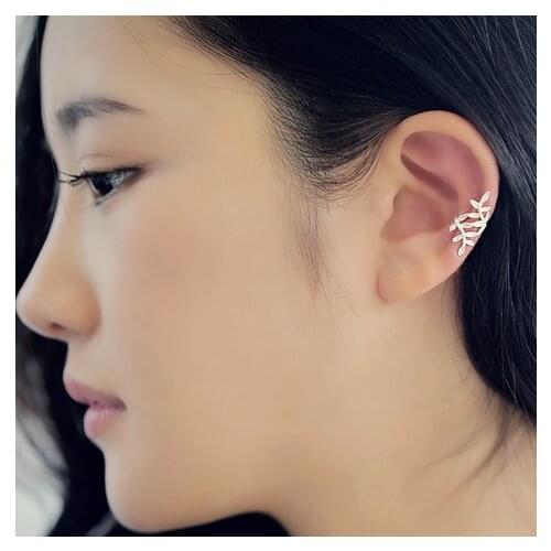 Korean Fashion Jewelry Ear Cli Temperament Simple Spread Of The Leaves Earrings Ear Earrings For Women Wholesale