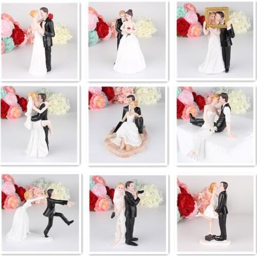 Romantic Groom & Bride Marry Resin Figurine Wedding Cake Topper Decoration Supplies Marry Figurine Valentines Engagement
