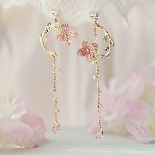 Metal Rose Flower Tassels Crystal Flower Long Earrings Temperament Womens Fashion Earrings Simple All-match Jewelry
