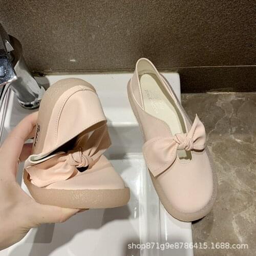 Small white shoes for pregnant women in spring and autumn and summer with soft soles and large size shoes