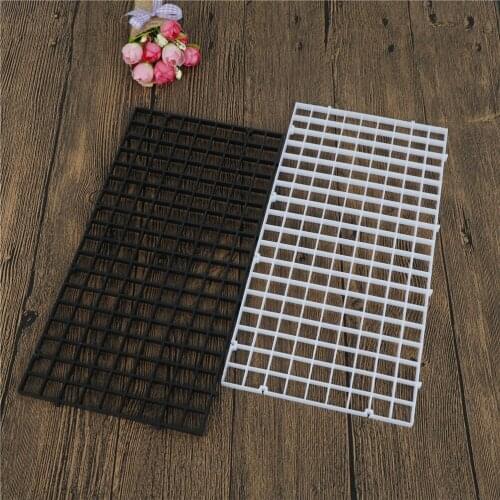 Durable Plastic Fish Grid Divider Holder Fish Tank Tray Egg Crate Aquarium Tank Filter Bottom Isolate Pane 29.6cm x 14.8cm