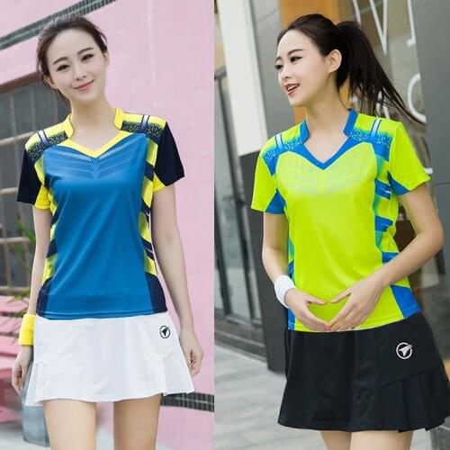 New badminton clothes , couples sports jersey , tennis shirts, training team uniforms , tennis skort ladies ,golf t shirt men
