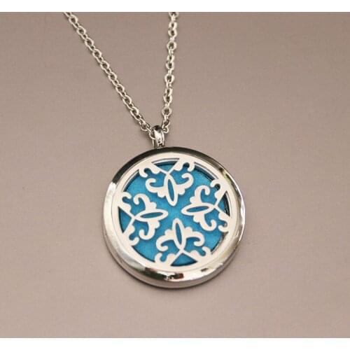 1pc Cut Flower Locket Perfume Box Stainless Steel Necklace Personalized Name Custom Jewelry Pendants Necklaces Women Men Gift