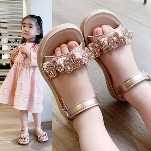 Girls Sandals Children Summer Beach Shoes Rhinestone Princess Kids Sandals Soft Sweet Pearls Beaded Butterfly 2021 Brand New Hot