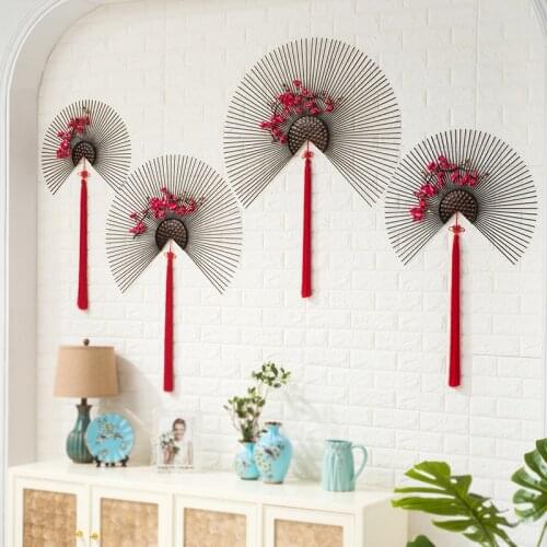 Modern Wrought Iron Red Fan Wall Decoration Pendant Hotel Corridor Wall Mural Ornaments Crafts Home Livingroom Wall Sticker Art