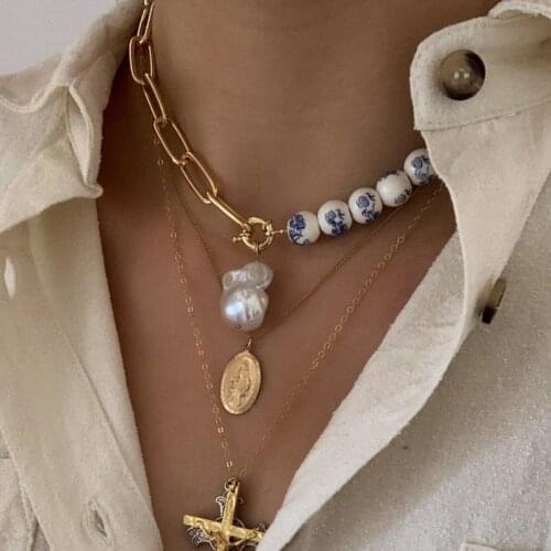 Baroque Natural Pearl Pendant Blue Printed Bead Metal Charm Chain Ladies Personalized Exquisite Short Necklace Fashion Jewelry