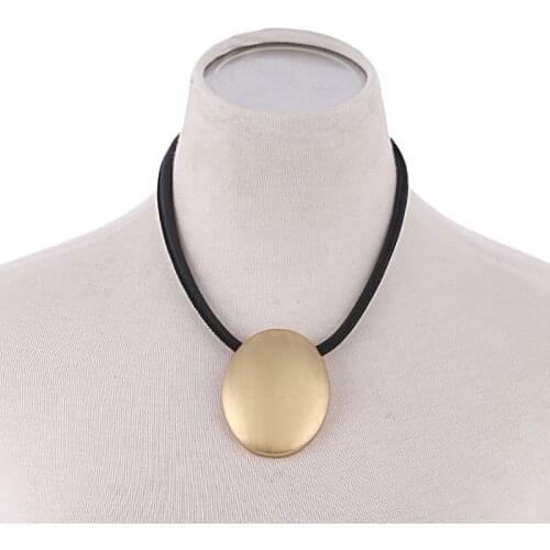 Round Metal Pendants Choker Necklace Women Collar Accessories Rope Charm Statement Costume Jewelry bijoux femme Mrs win