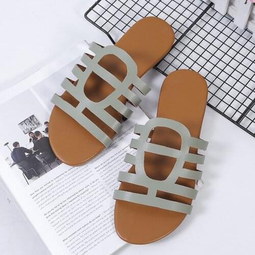 2021 Summer Flat Shoe Sexy Open Toe Leather Slipper Women Slippers Hollow Out Flats Slides Beach Shoes Woman Gladiator Sandals